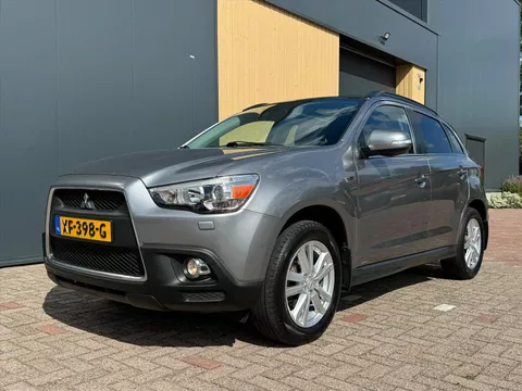 MITSUBISHI Asx 1.6 117pk ClearTec Intense | TREKHAAK | PANORAMADAK | CRUISE | XENON | AIRCO| PDC |