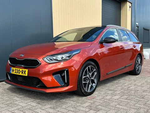 KIA Ceed Sw Sportswagon 1.4 140pk GT-PlusLine | Trekhaak | Schuif/kanteldak | Carplay | Stoel en stuurverwarming | JBL |