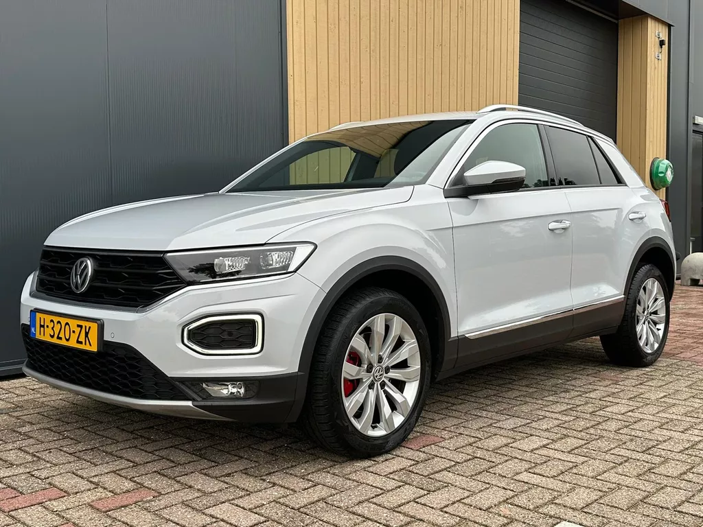 VOLKSWAGEN T-Roc 1.5 TSI 150pk Sport | Virtual Cockpit | Navi | Climate | Carplay/Android Auto | Adaptive Cruise |