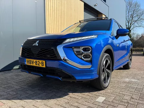 Mitsubishi Eclipse Cross 2.4 PHEV  Prestige | Adaptive cruise control | Schuif- kanteldak | Camera | Apple Carplay Android | Leer | Stuur/Stoel Verwarming