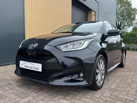 TOYOTA Yaris 1.5 Hybrid 116pk CVT Executive | ACC | Trekhaak | Stuur/stoelverwarming | Carplay |