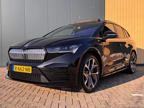 Skoda Enyaq Iv 77kW 300pk 4x4 RS Edition | NL Auto | Pano | Trekhaak | ACC | Canton | Stoel/Stuurverwarming | HUD | Memory | Camera |