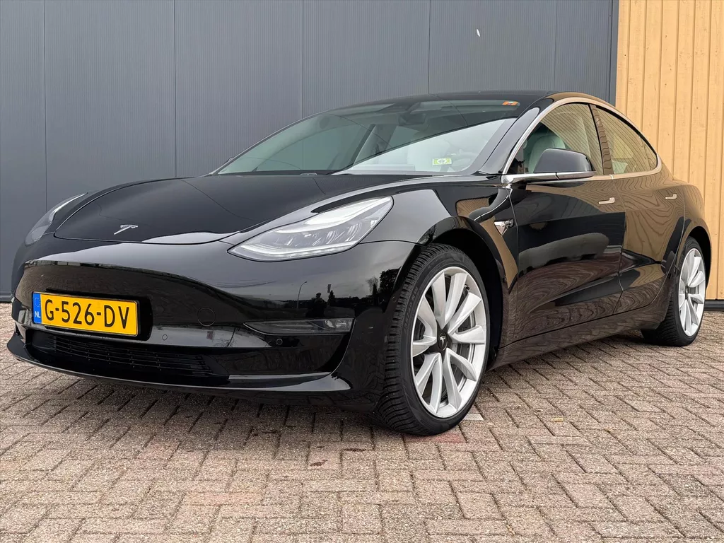 TESLA Model 3 Long-Range Dual Motor AWD |NL Auto | 1e Eigenaar | SOH 88% | BTW | Premium Audio | Pano | Stoelverwarming | Acceleration Boost |