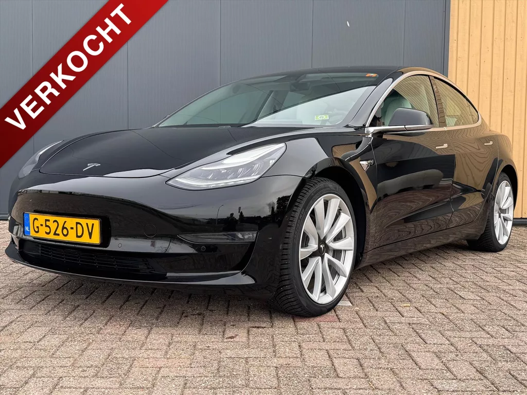 TESLA Model 3 Long-Range Dual Motor AWD |NL Auto | 1e Eigenaar | SOH 88% | BTW | Premium Audio | Pano | Stoelverwarming | Acceleration Boost |