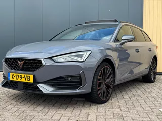 CUPRA Leon Sportstourer 1.4 e-Hybrid 245pk DSG | Pano | ACC | Stoel/Stuurverwarming | Camera | Carplay |