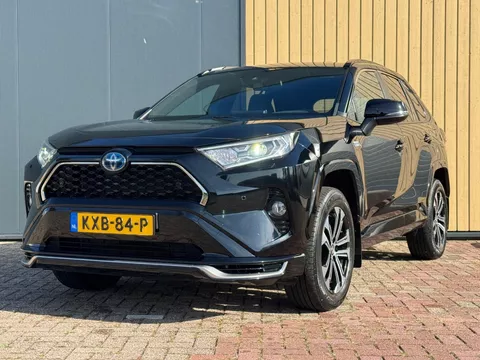 TOYOTA RAV4 2.5 Plug-in Hybrid 306pk CVT AWD | Trekhaak | ACC | Stoel/Stuurverwarming | Carplay | Camera | Leer |