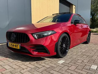 Mercedes A-Klasse A 180 Business Solution AMG | NL Auto | Sfeerverlichting | Burmester | Pano | Memory | Stoelverwarming | Camera |