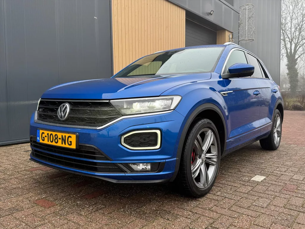 VOLKSWAGEN T-Roc 1.5 TSI 150pk T-Roc R-Line | NL Auto | Trekhaak | Elektrische Achterklep | Carplay |