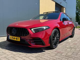 Mercedes A-Klasse A 180 Business Solution AMG | NL Auto | Sfeerverlichting | Burmester | Pano | Memory | Stoelverwarming | Camera |