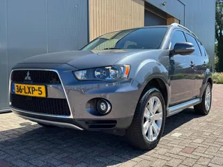 MITSUBISHI Outlander 2.0 147pk 2WD CVT | NL Auto | Trekhaak | Clima | PDC |