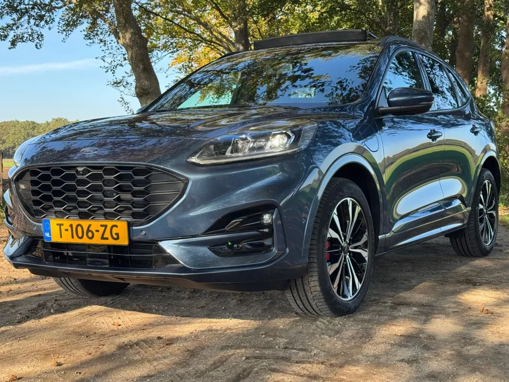 FORD Kuga 2.5 PHEV e-CVT 225pk ST-Line X | NL Auto | Trekhaak | Pano | B&O | Winterpakket | HUD | ACC | Elektrische Stoelen |